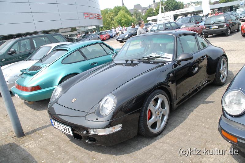 Porsche Zentrum Aachen 8818.JPG